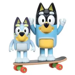 Produkt Bluey 2 figurky Bluey&Bandit skateboard